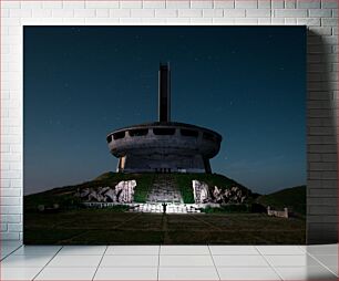 Πίνακας, Abandoned Futuristic Building under the Night Sky Εγκαταλελειμμένο φουτουριστικό κτήριο κάτω από τον νυχτερινό ουρανό