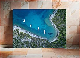 Πίνακας, Aerial View of Boats on a Blue Coast Αεροφωτογραφία των σκαφών σε μια μπλε ακτή