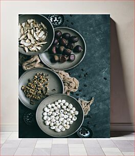 Πίνακας, Assorted Nuts on Ceramic Plates Ποικιλία ξηρών καρπών σε κεραμικά πιάτα