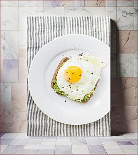 Πίνακας, Avocado Toast with Fried Egg Τοστ αβοκάντο με τηγανητό αυγό