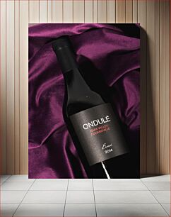 Πίνακας, Bottle of Ondulé Wine Μπουκάλι κρασί Ondulé