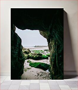 Πίνακας, Cave Opening to a Coastal View Άνοιγμα σπηλαίου σε θέα στην ακτή