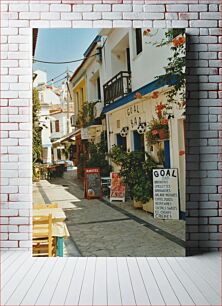 Πίνακας, Charming Street Scene with Cafe Γοητευτική σκηνή του δρόμου με καφετέρια