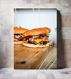 Πίνακας, Close-Up of Delicious Cheeseburger Κοντινό πλάνο του Delicious Cheeseburger