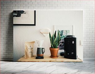 Πίνακας, Coffee Brewing Setup with Plant Ρύθμιση παρασκευής καφέ με φυτό