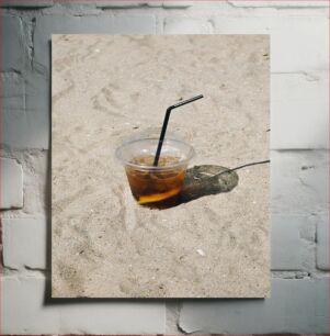 Πίνακας, Cold Drink on Sandy Beach Κρύο Ποτό στην Αμμώδη Παραλία