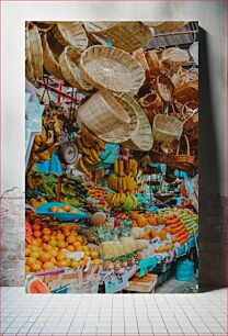 Πίνακας, Colorful Market Scene with Fruits and Baskets Πολύχρωμο σκηνικό αγοράς με φρούτα και καλάθια