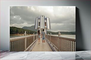 Πίνακας, Couple Walking Towards Modern Structure Ζευγάρι που περπατά προς τη σύγχρονη δομή