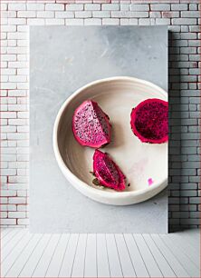 Πίνακας, Dragon Fruit on Plate Φρούτα δράκου στο πιάτο