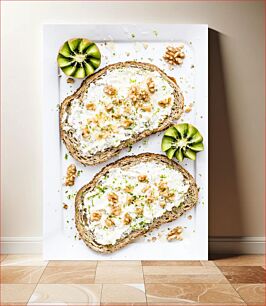 Πίνακας, Healthy Toast with Kiwi and Walnuts Υγιεινό τοστ με ακτινίδιο και καρύδια
