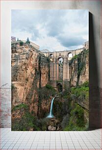 Πίνακας, Historic Bridge Over Canyon and Waterfall Ιστορική γέφυρα πάνω από το φαράγγι και τον καταρράκτη