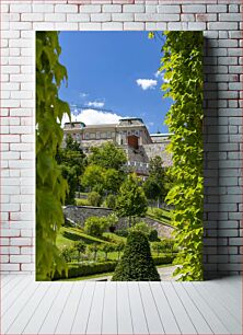 Πίνακας, Historic Building in a Garden Ιστορικό κτίριο σε έναν κήπο