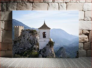 Πίνακας, Historic Mountain Tower Ιστορικός ορεινός πύργος