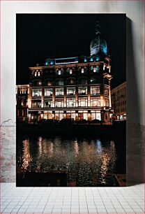 Πίνακας, Illuminated Building by Night Φωτισμένο κτίριο τη νύχτα