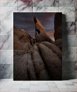 Πίνακας, Majestic Rock Formation at Dusk Majestic Rock Formation στο σούρουπο