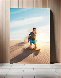 Πίνακας, Man Running on Sand Dunes Άνθρωπος που τρέχει στους αμμόλοφους