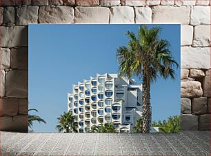 Πίνακας, Modern Building with Palm Trees Μοντέρνο κτήριο με φοίνικες