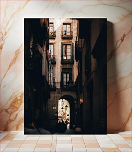 Πίνακας, Narrow Alleyway in a Historical City Στενό δρομάκι σε μια ιστορική πόλη