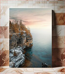 Πίνακας, Peaceful Coastal Cliff at Sunset Ειρηνικός παράκτιος βράχος στο ηλιοβασίλεμα