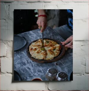 Πίνακας, Pizza Being Sliced Πίτσα που κόβεται σε φέτες