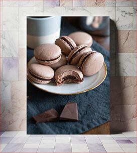 Πίνακας, Plate of Chocolate Macarons Πιάτο με σοκολατένια μακαρόν