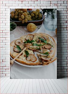 Πίνακας, Rustic Fruit and Cheese Pizza with Fresh Grapes Ρουστίκ πίτσα με φρούτα και τυρί με φρέσκα σταφύλια