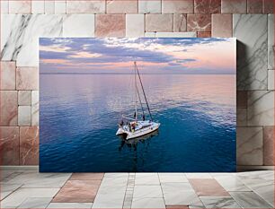 Πίνακας, Sailboat on the Calm Sea at Sunset Ιστιοπλοϊκό στην ήρεμη θάλασσα στο ηλιοβασίλεμα