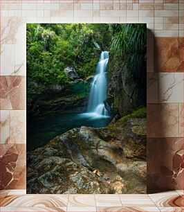 Πίνακας, Serene Waterfall in Forest Γαλήνιος καταρράκτης στο δάσος