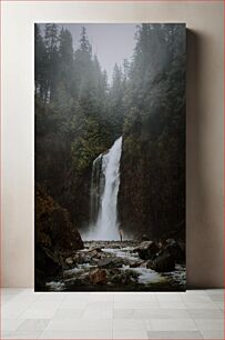 Πίνακας, Serene Waterfall in Forest Γαλήνιος καταρράκτης στο δάσος