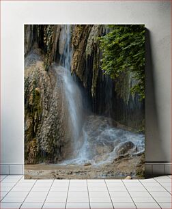 Πίνακας, Serene Waterfall Γαλήνιος καταρράκτης