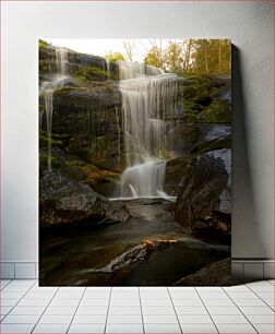 Πίνακας, Serene Waterfall Scene Γαλήνια Σκηνή Καταρράκτη