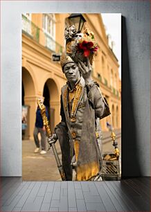 Πίνακας, Street Performer with Elaborate Costume Street Performer με περίτεχνο κοστούμι