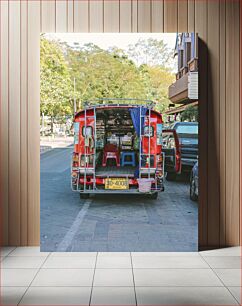 Πίνακας, Street View of a Red Vehicle Street View ενός κόκκινου οχήματος