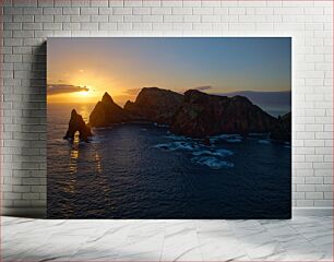 Πίνακας, Sunset over Rocky Coastline Ηλιοβασίλεμα πάνω από τη Βραχώδη Ακτή