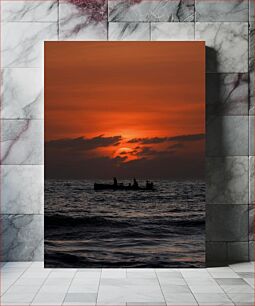 Πίνακας, Sunset Over the Sea with Boat Silhouettes Ηλιοβασίλεμα πάνω από τη θάλασσα με σκιαγραφίες σκαφών