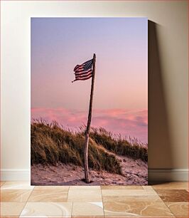 Πίνακας, Tattered American Flag on a Beach Σπασμένη αμερικανική σημαία σε μια παραλία