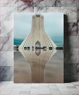 Πίνακας, Tower Reflection Αντανάκλαση Πύργου