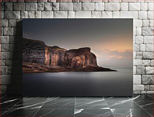 Πίνακας, Tranquil Coastal Cliff at Dusk Ήρεμος παράκτιος βράχος στο σούρουπο