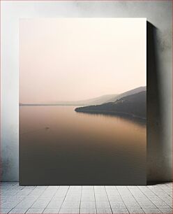 Πίνακας, Tranquil Lake at Sunset Ήρεμη λίμνη στο ηλιοβασίλεμα