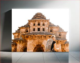 Πίνακας, Traveler at Ancient Temple Ταξιδιώτης στον αρχαίο ναό