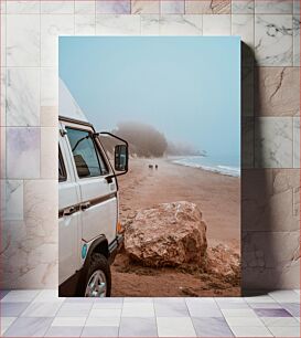 Πίνακας, Van on Foggy Beach Van στην Παραλία Foggy