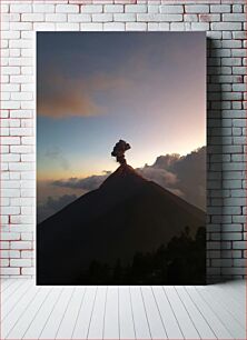 Πίνακας, Volcano Eruption at Sunset Έκρηξη ηφαιστείου στο ηλιοβασίλεμα