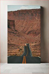 Πίνακας, Winding Road in Desert Landscape Δρόμος με στροφές σε ερημικό τοπίο