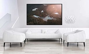 Πίνακας, μια πανοραμική θέα μιας λίμνης που περιβάλλεται από δέντρα