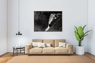 Πίνακας, μια ασπρόμαυρη φωτογραφία ενός καταρράκτη