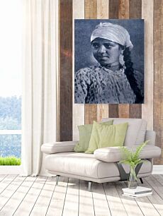 Πίνακας, μια ασπρόμαυρη φωτογραφία μιας γυναίκας με τουρμπάνι