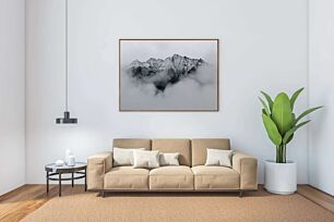 Πίνακας, μια ασπρόμαυρη φωτογραφία χιονισμένων βουνών