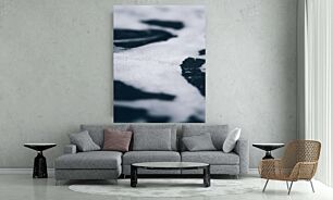 Πίνακας, μια ασπρόμαυρη φωτογραφία χιονιού στο έδαφος