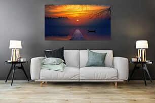Πίνακας, μια βάρκα που επιπλέει στην κορυφή μιας λίμνης κάτω από ένα ηλιοβασίλεμα
