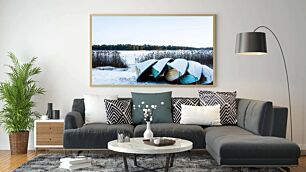 Πίνακας, ένα μάτσο βάρκες που κάθονται στο χιόνι